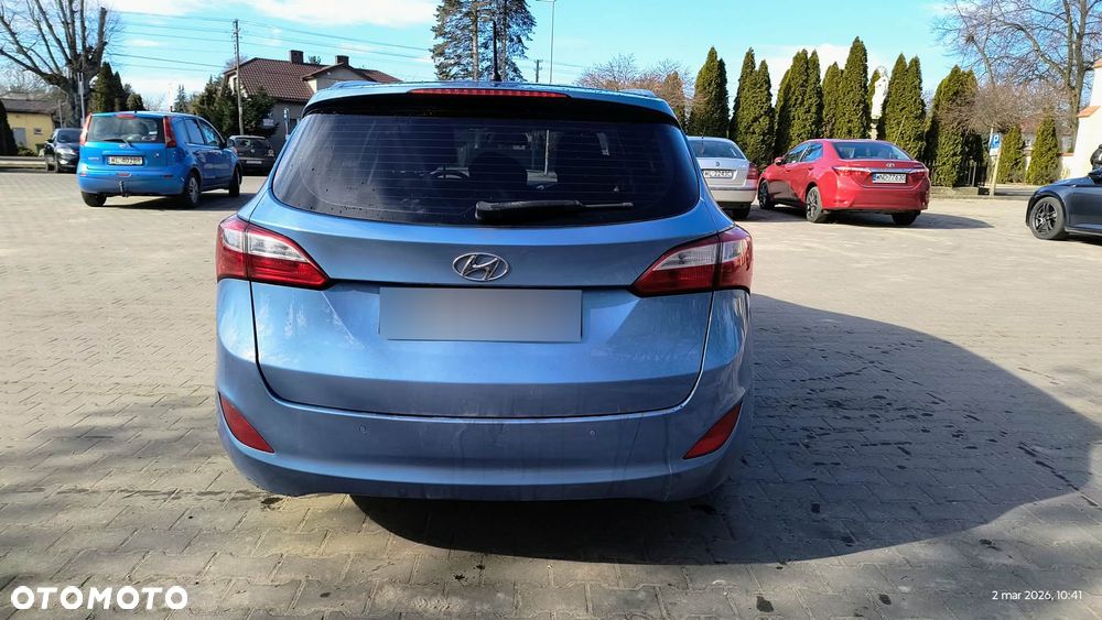 Hyundai i30 1.4 CRDi Advantage - 4