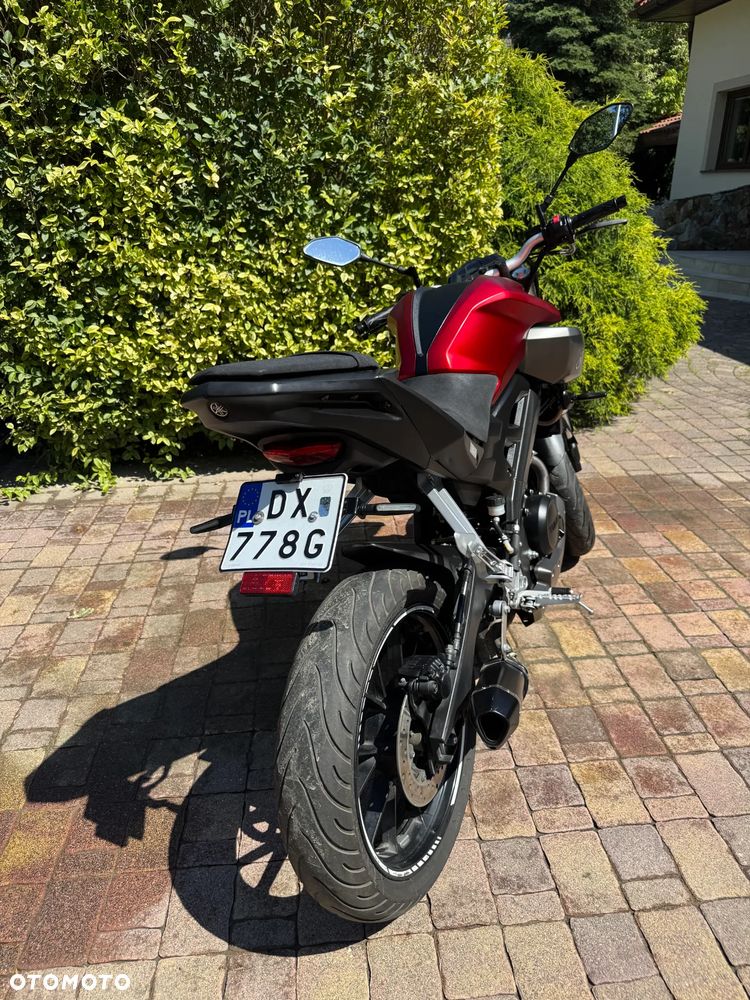 Yamaha MT - 5