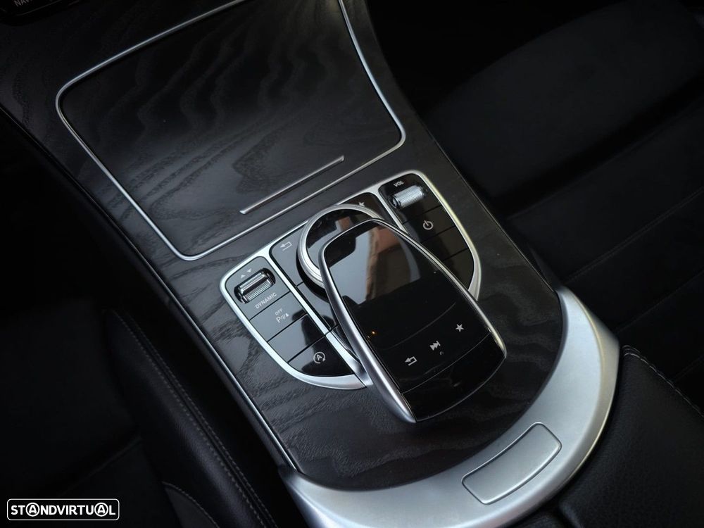 Mercedes-Benz C 220 d Coupe 9G-TRONIC AMG Line - 26