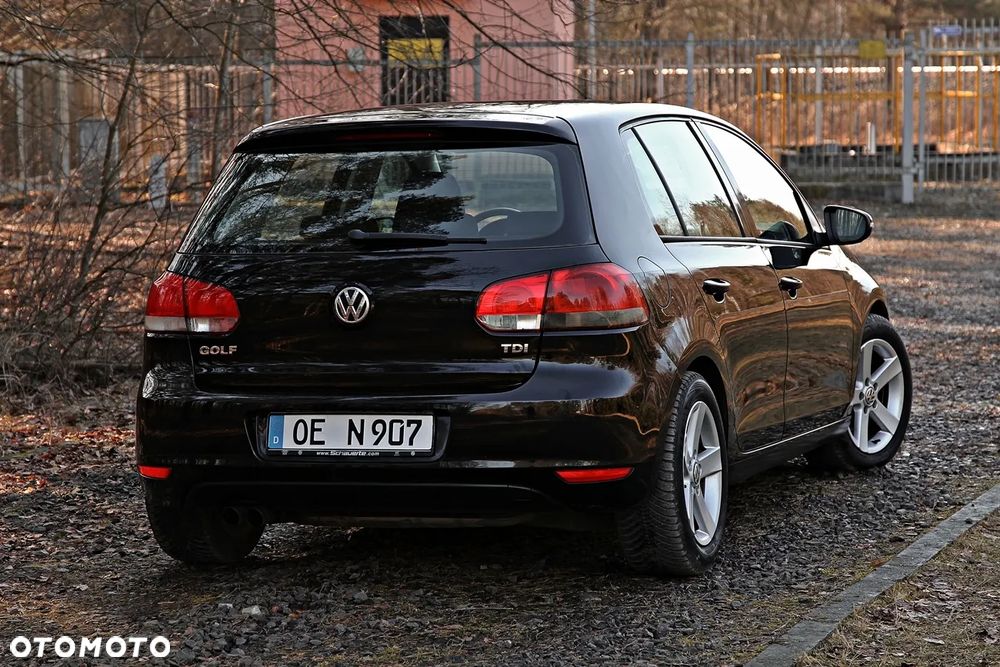 Volkswagen Golf 2.0 TDI DPF Comfortline - 13