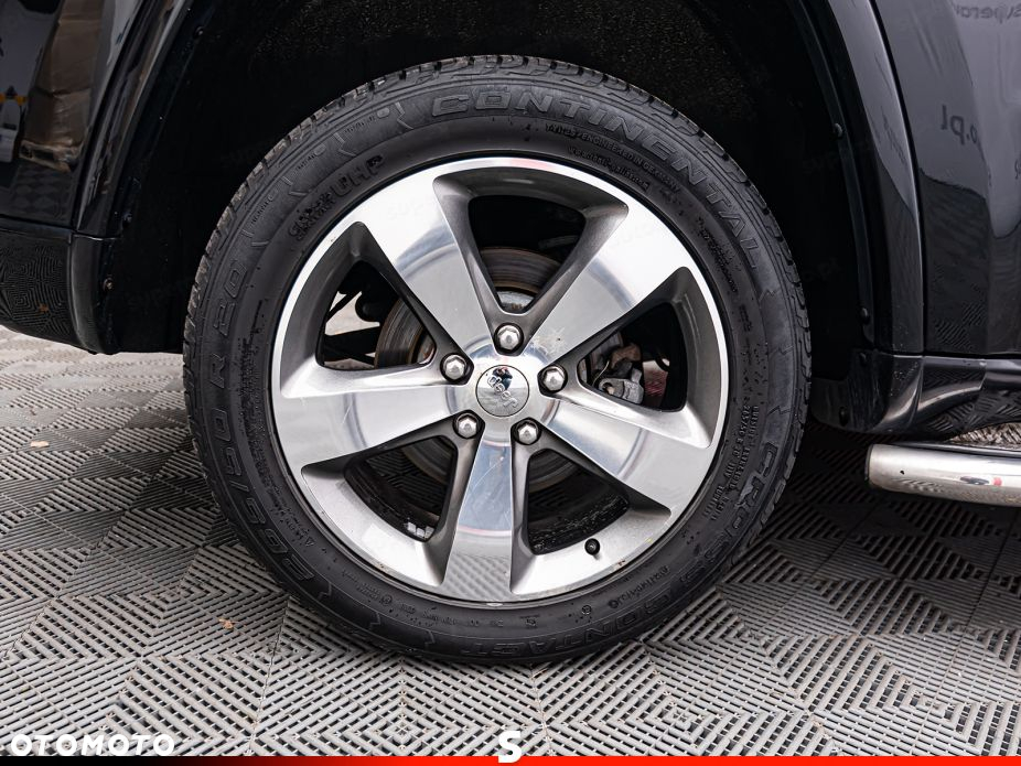 Jeep Grand Cherokee - 35