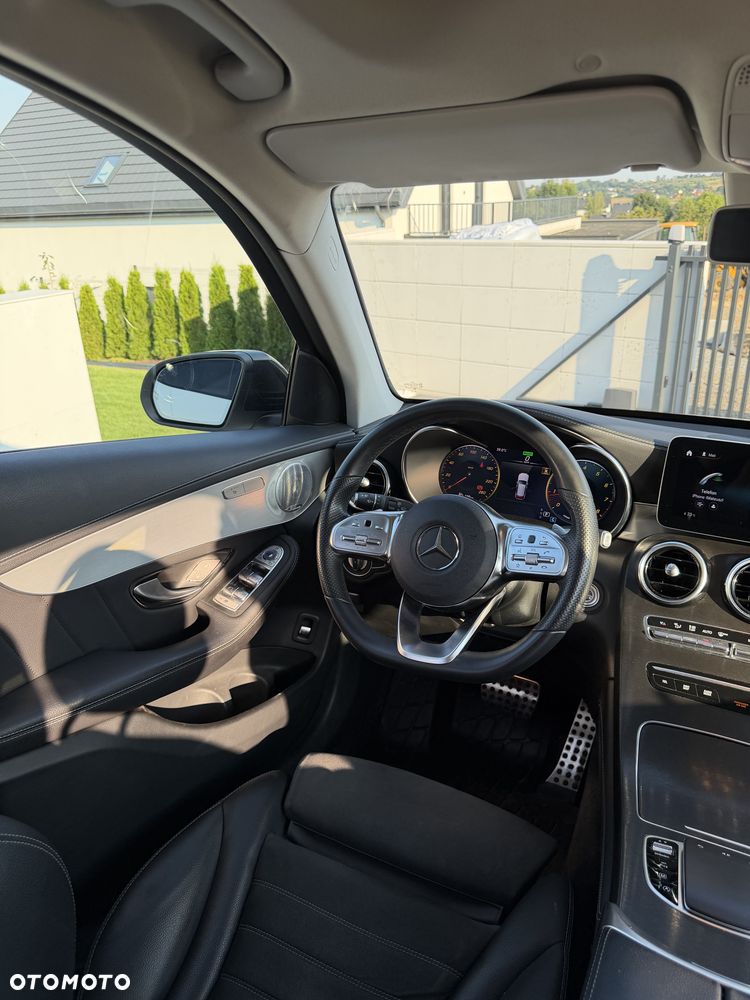 Mercedes-Benz GLC - 29