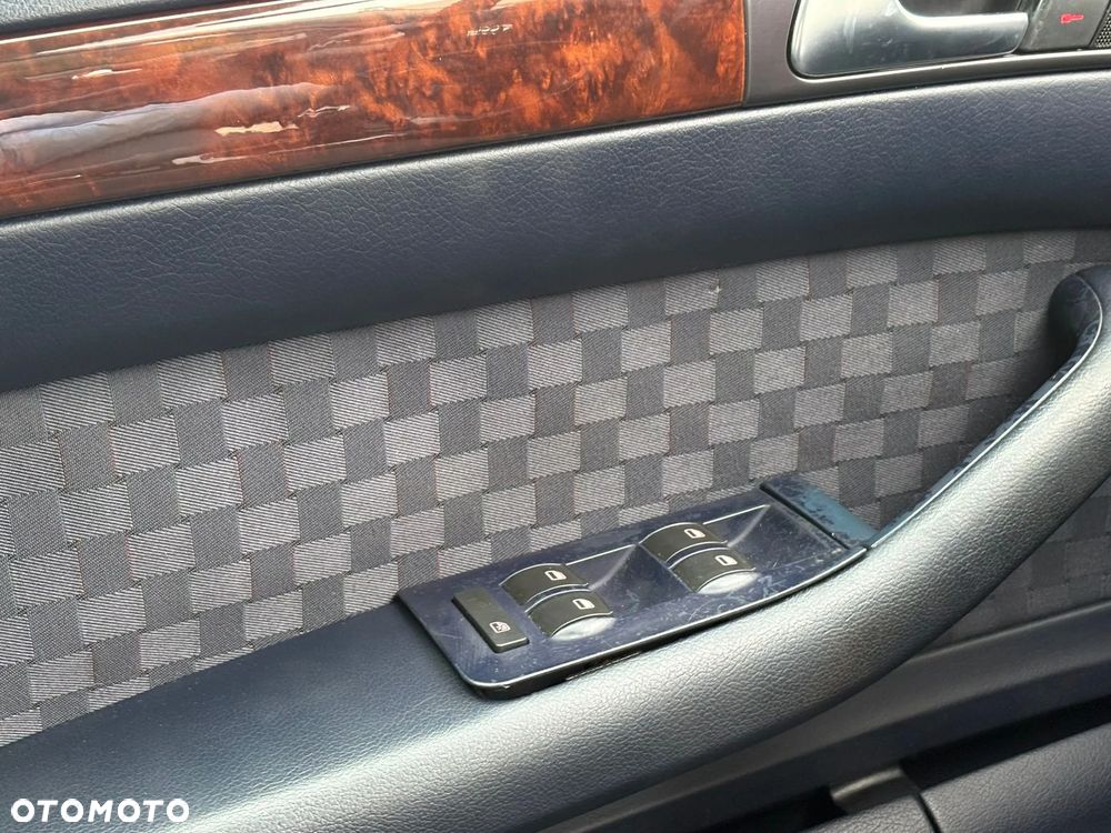 Audi A6 Avant 1.8 T - 12