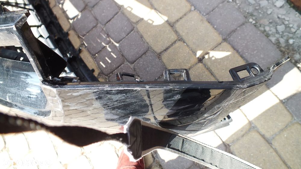 Zderzak przedni Jeep Avenger 735768108 - 8