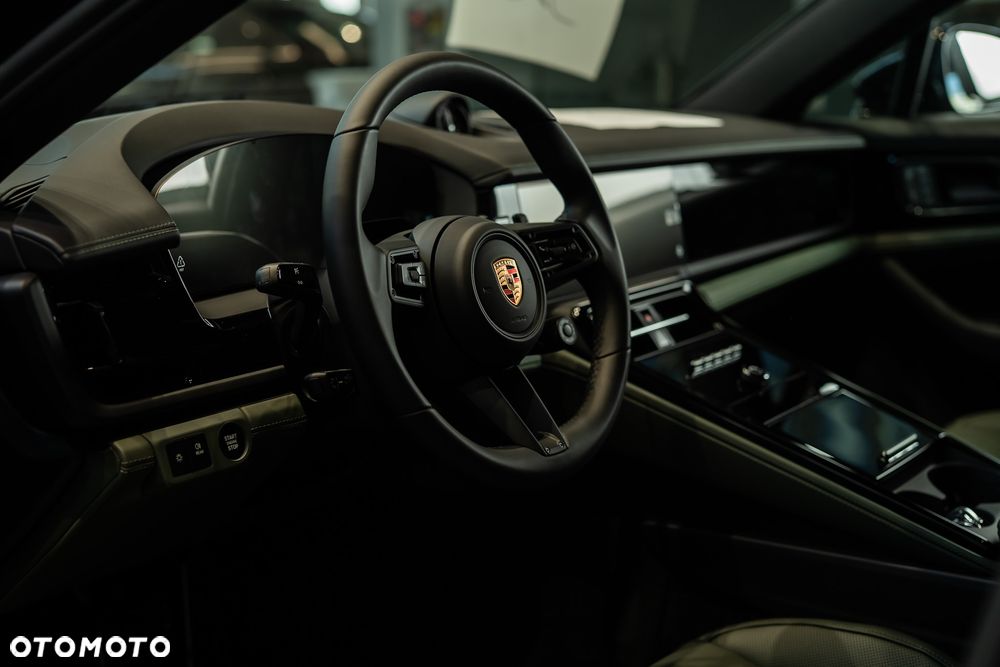 Porsche Panamera 4 - 28