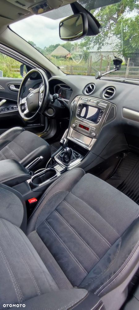 Ford Mondeo 2.5 Black Magic - 13