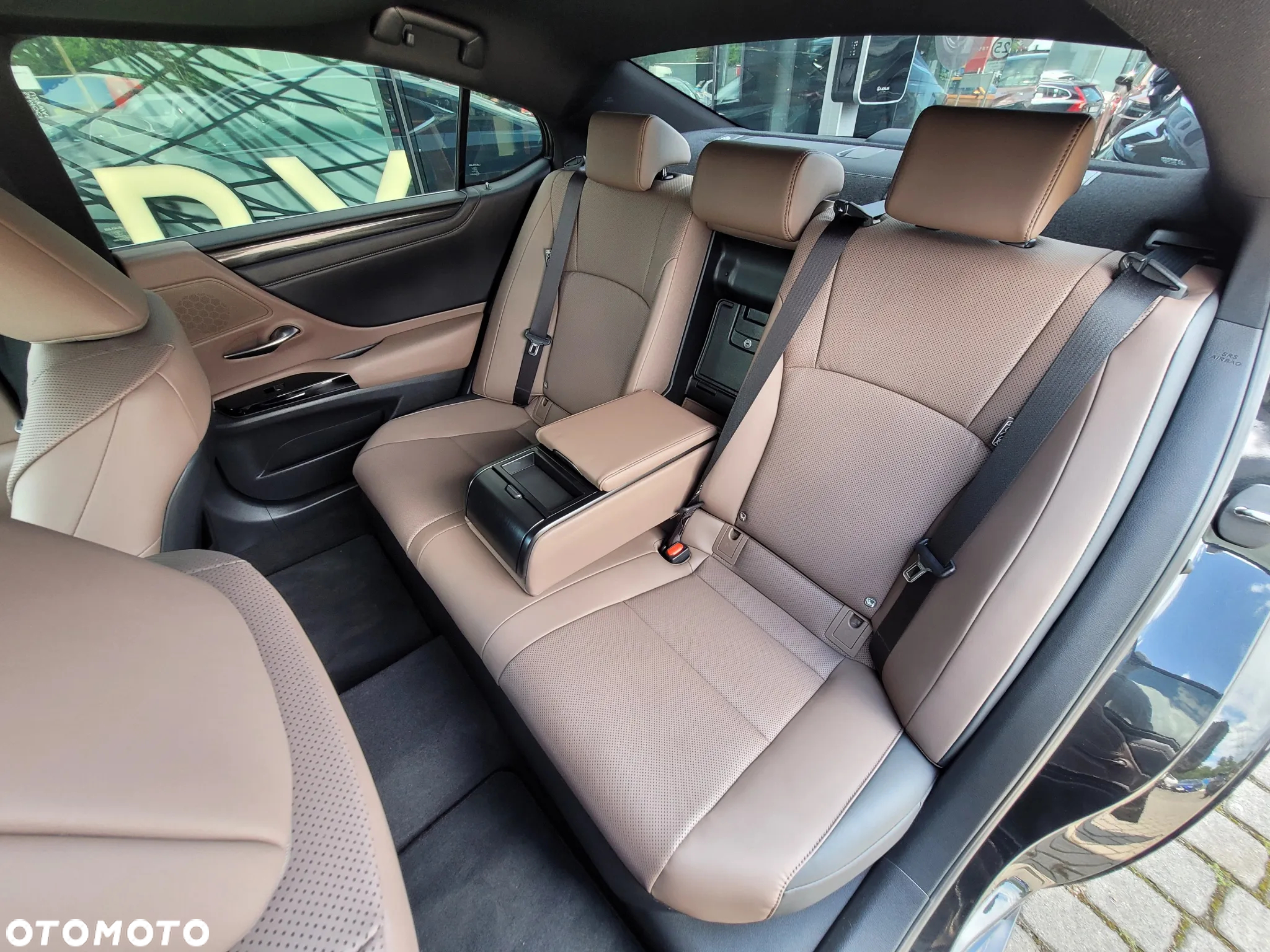 Lexus ES ver-300h-f-sport-design - 14