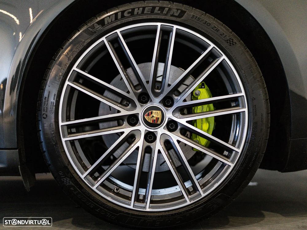 Porsche Panamera Sport Turismo 4 E-Hybrid Platinum Edition - 31