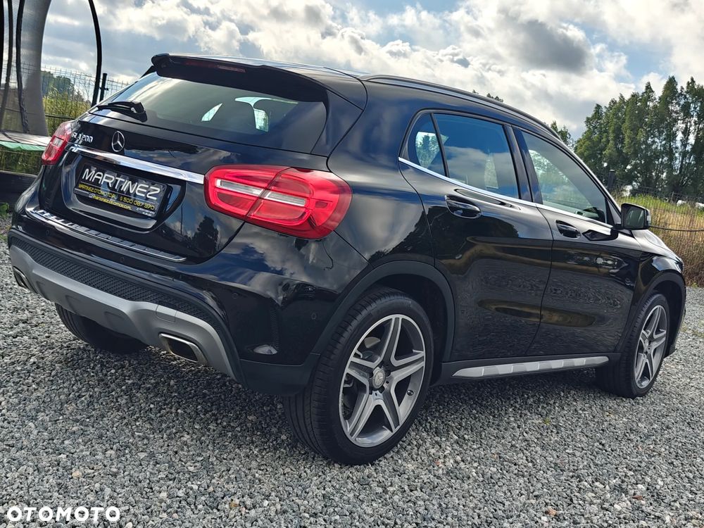 Mercedes-Benz GLA 200 AMG Line - 4