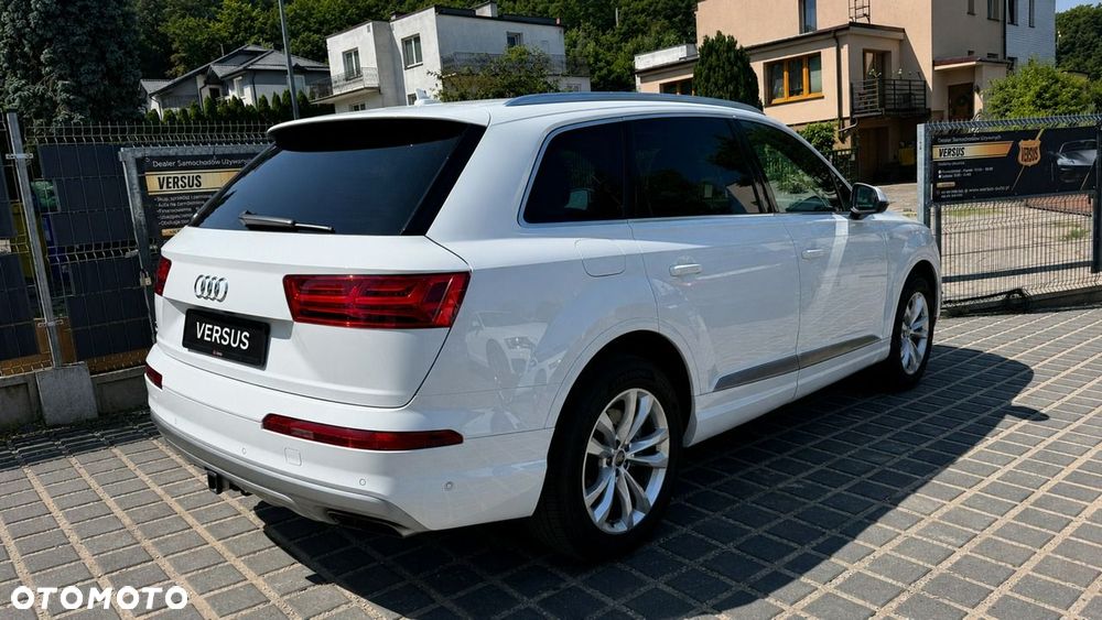 Audi Q7 - 4