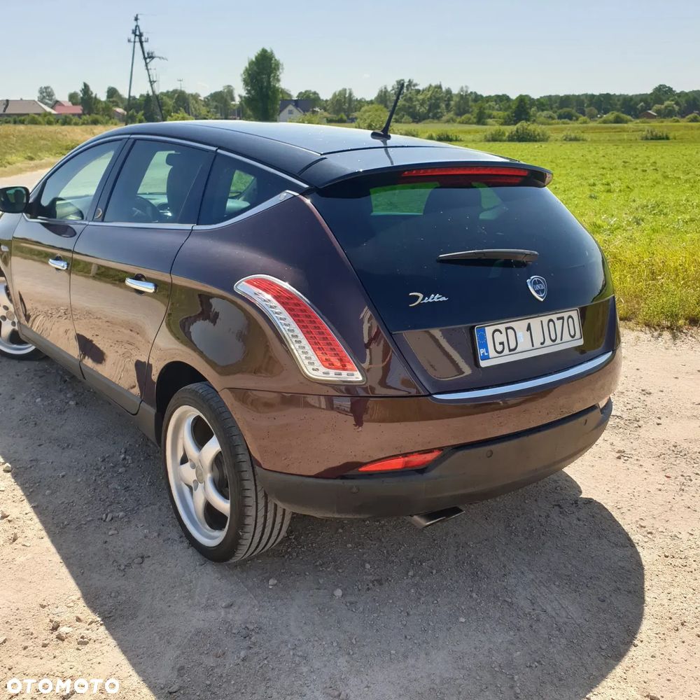 Lancia Delta 2.0 MultiJet 16v Gold - 3