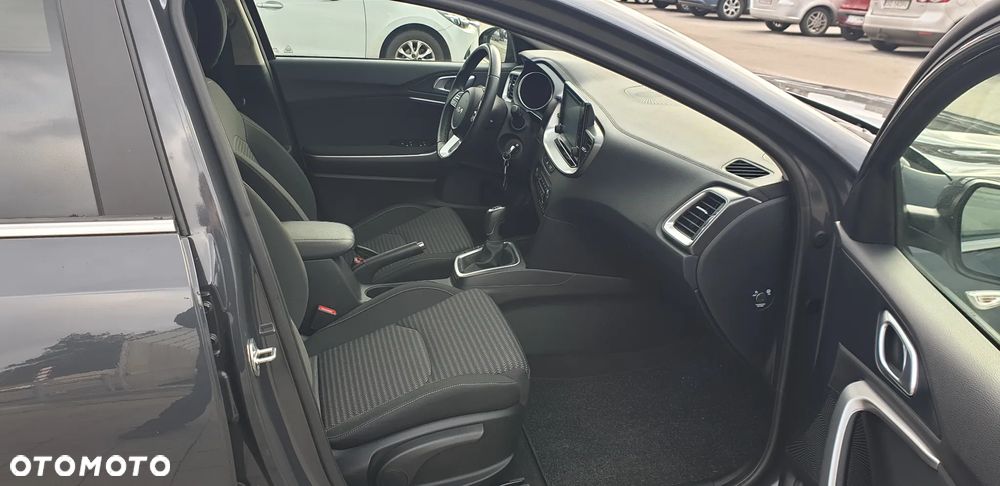 Kia XCeed 1.0 T-GDI L Business Line - 10