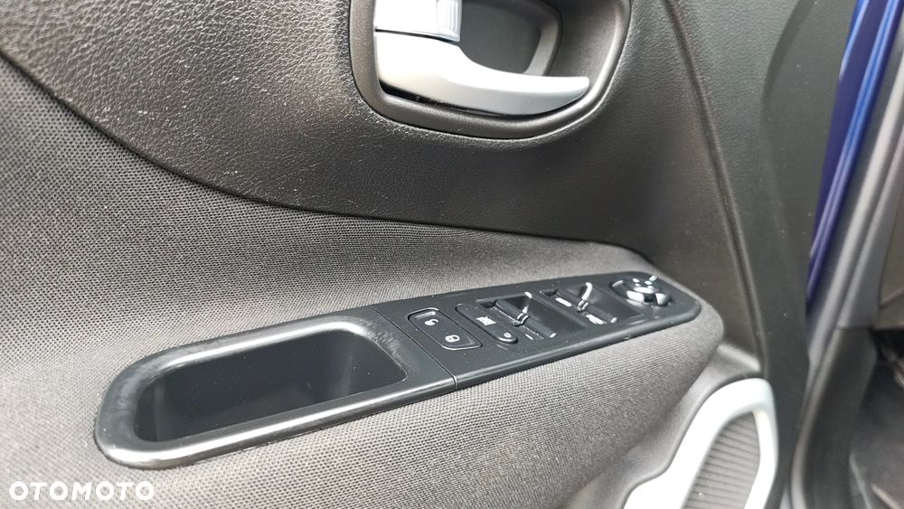 Jeep Renegade 1.4 MultiAir Longitude - 34