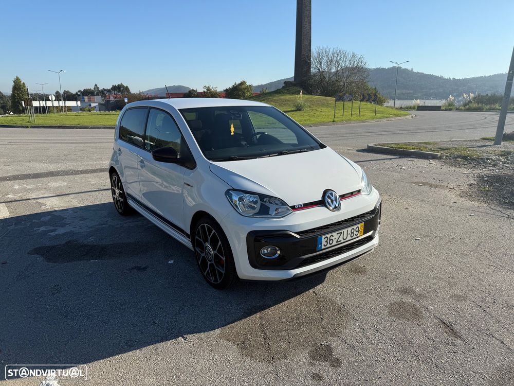 Volkswagen Up 2020 photo 3