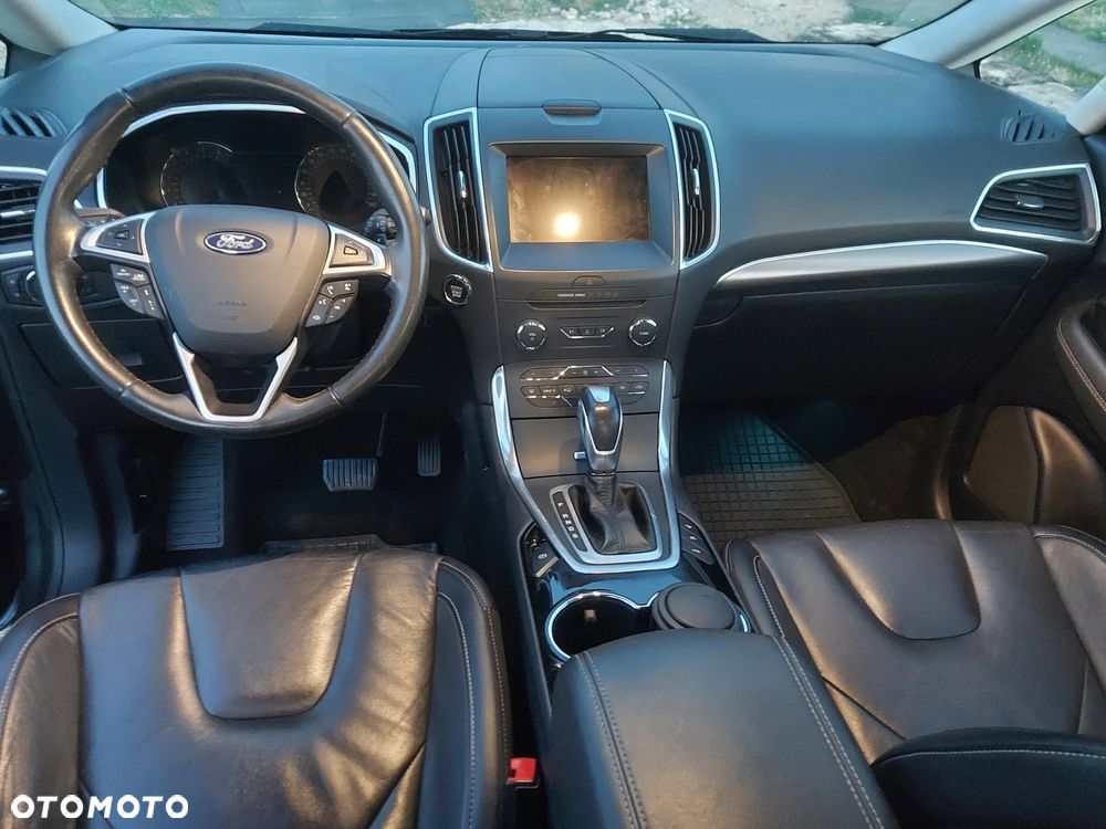 Ford S-Max 2.0 TDCi Titanium PowerShift - 6