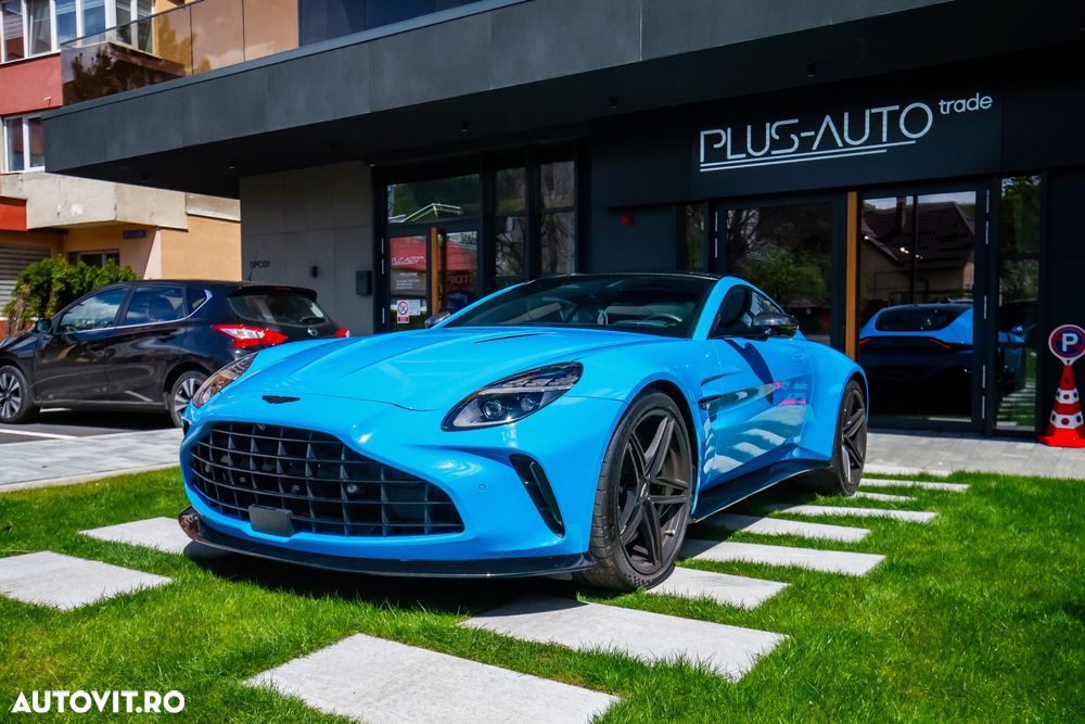 Aston Martin V8 Vantage Standard - 3