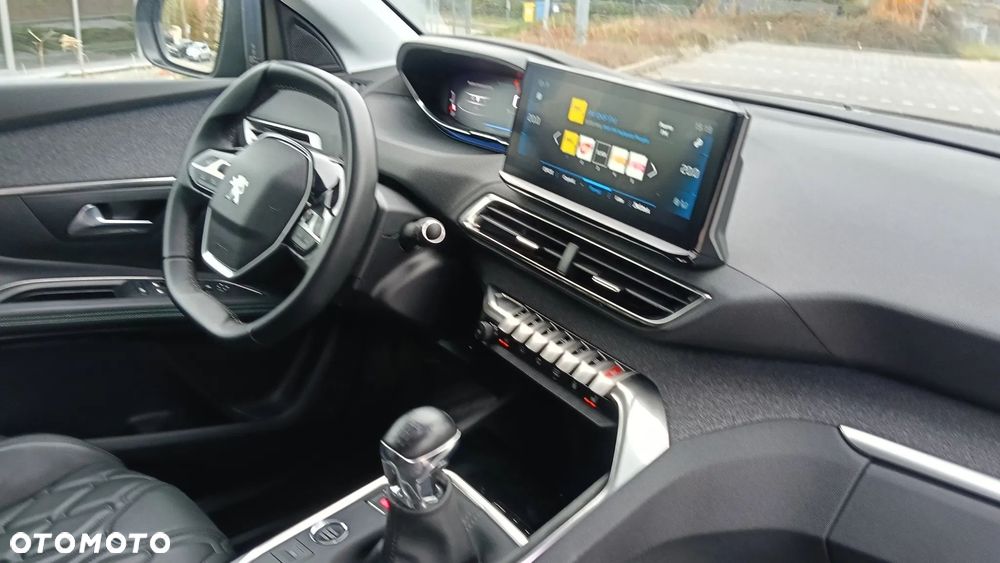 Peugeot 5008 1.2 PureTech Allure Pack S&S - 17