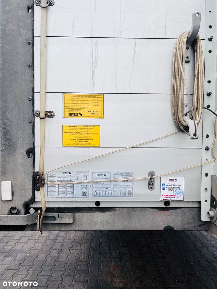 Schmitz Cargobull SCB S3T - 11