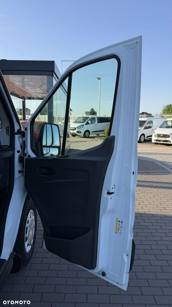 Ford Transit - 19