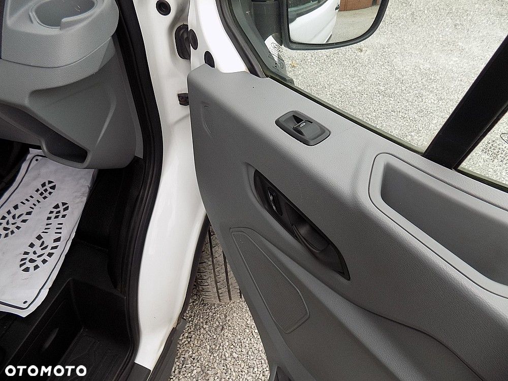Ford Transit - 17