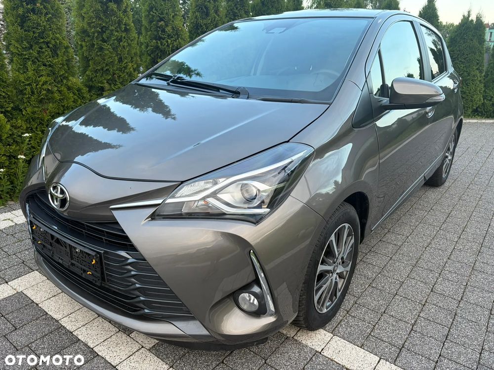 Toyota Yaris 1.5 Premium - 5
