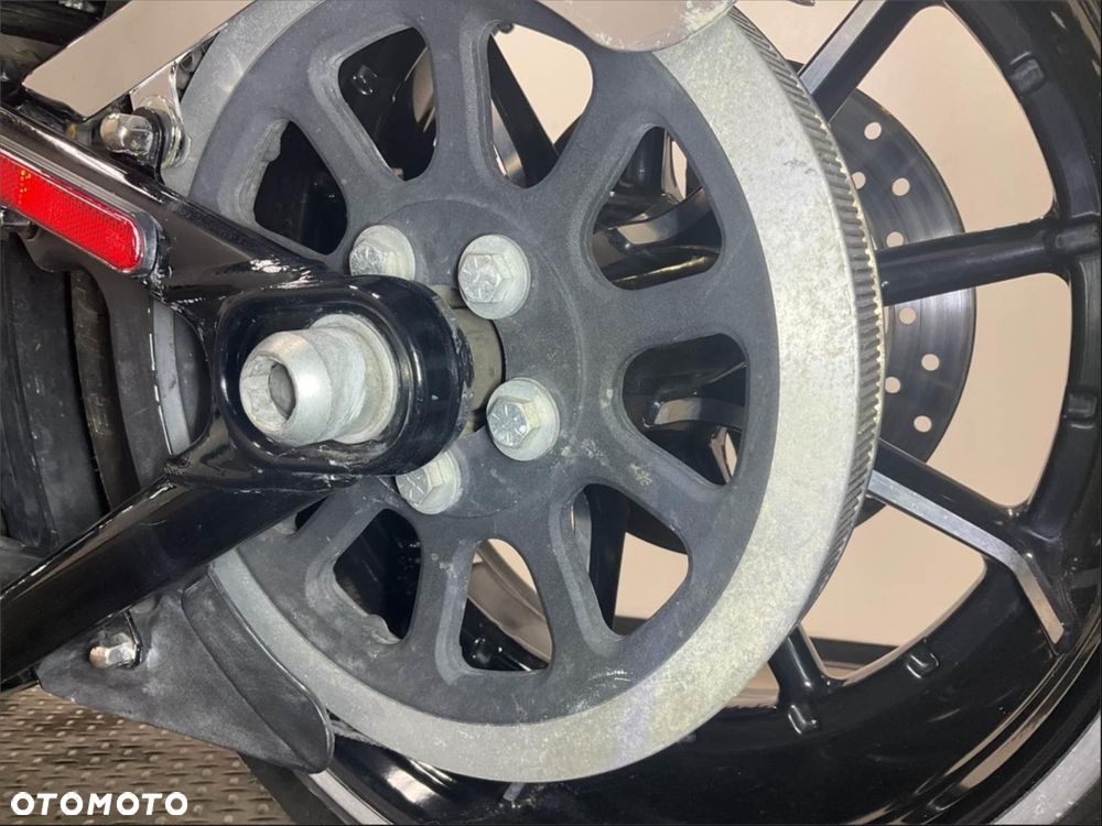 Harley-Davidson FXSB Breakout - 15