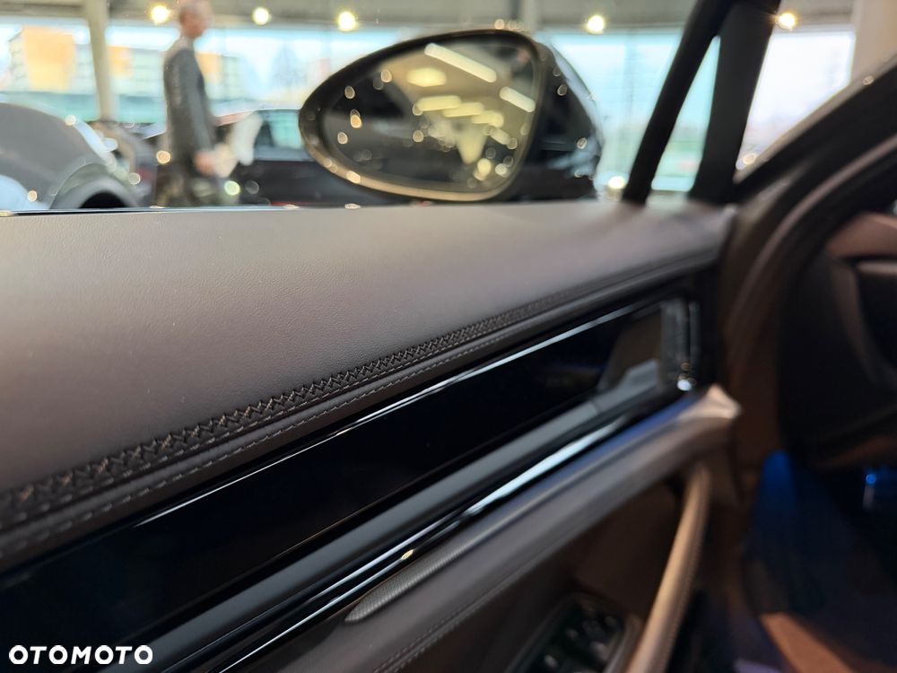 Porsche Panamera - 20