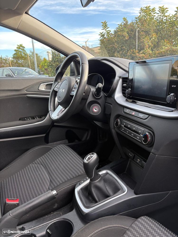 Kia XCeed 1.0 T-GDI Dynamic - 14