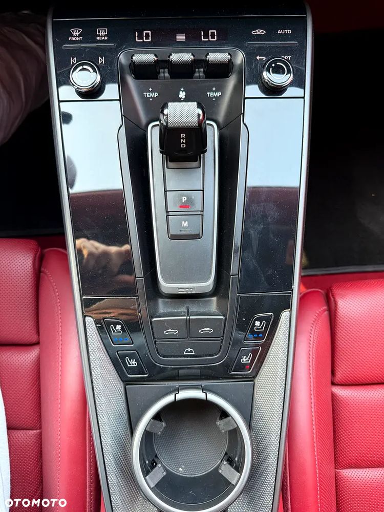 Porsche 911 Carrera PDK - 9
