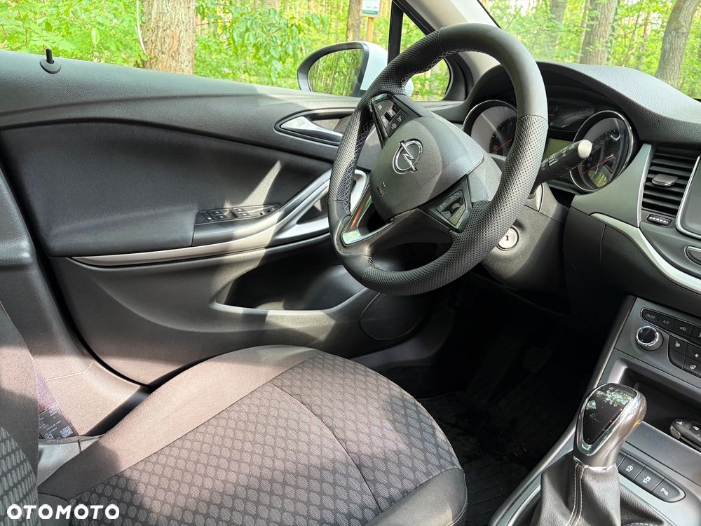 Opel Astra 1.2 T Edition S&S - 28