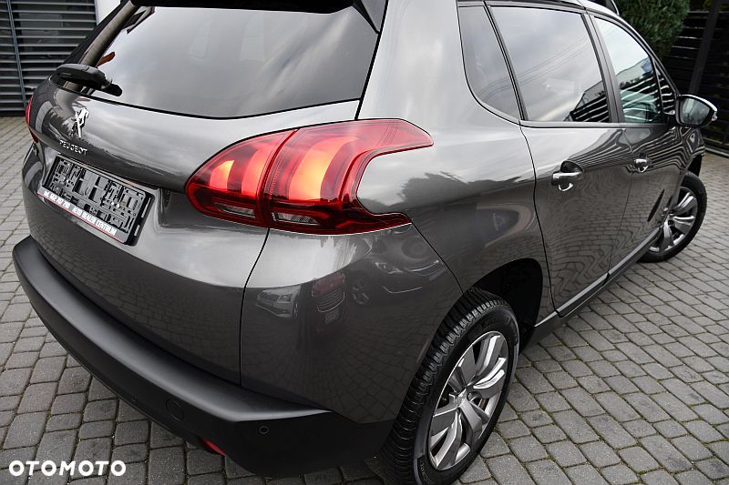 Peugeot 2008 BlueHDi 100 STOP & START Style - 32