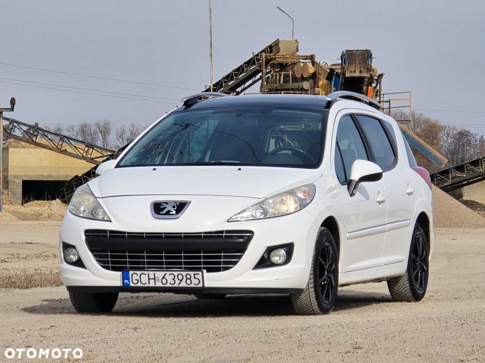 Peugeot 207 - 26