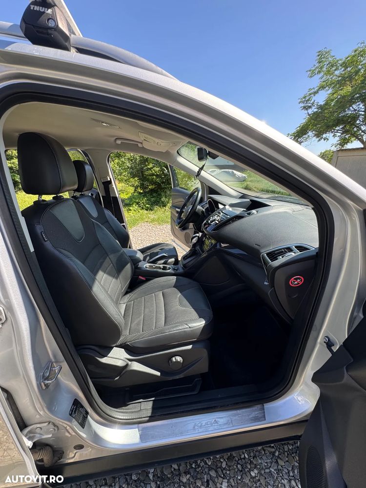 Ford Kuga 2.0 TDCi Powershift 4WD Titanium - 15