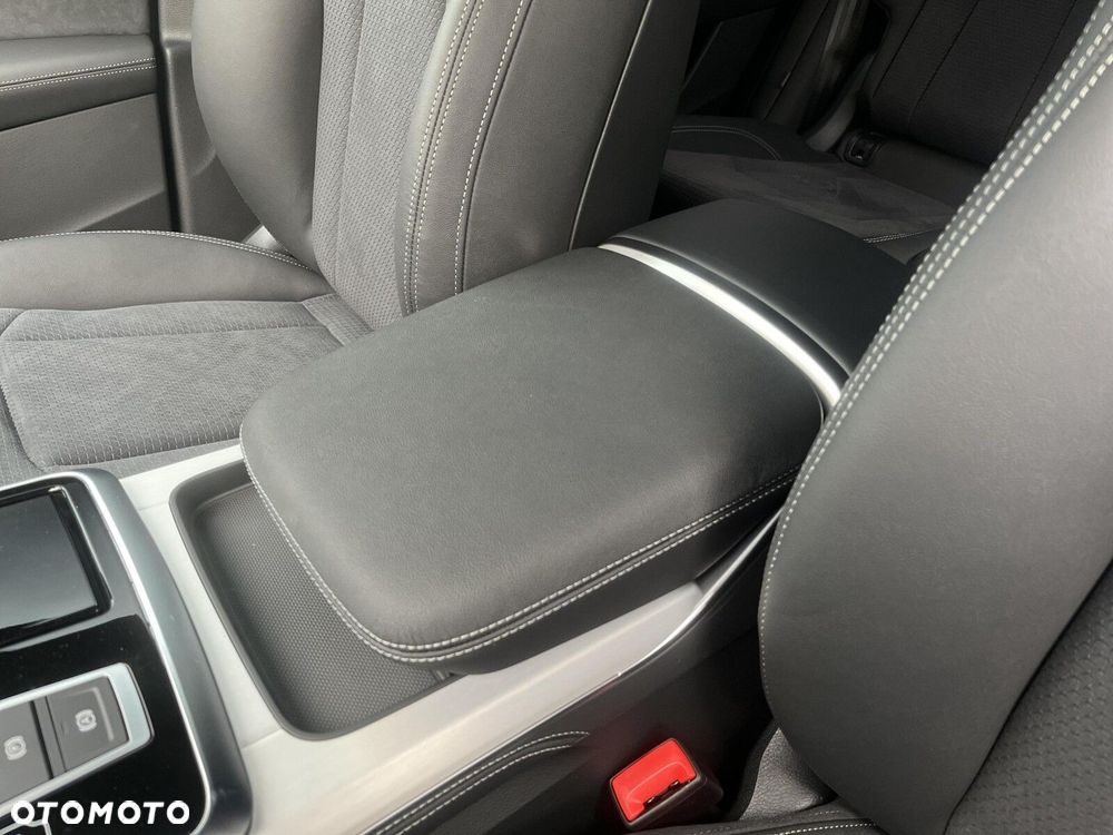 Audi Q8 - 35