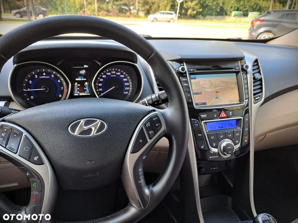 Hyundai i30 1.6 Style - 14
