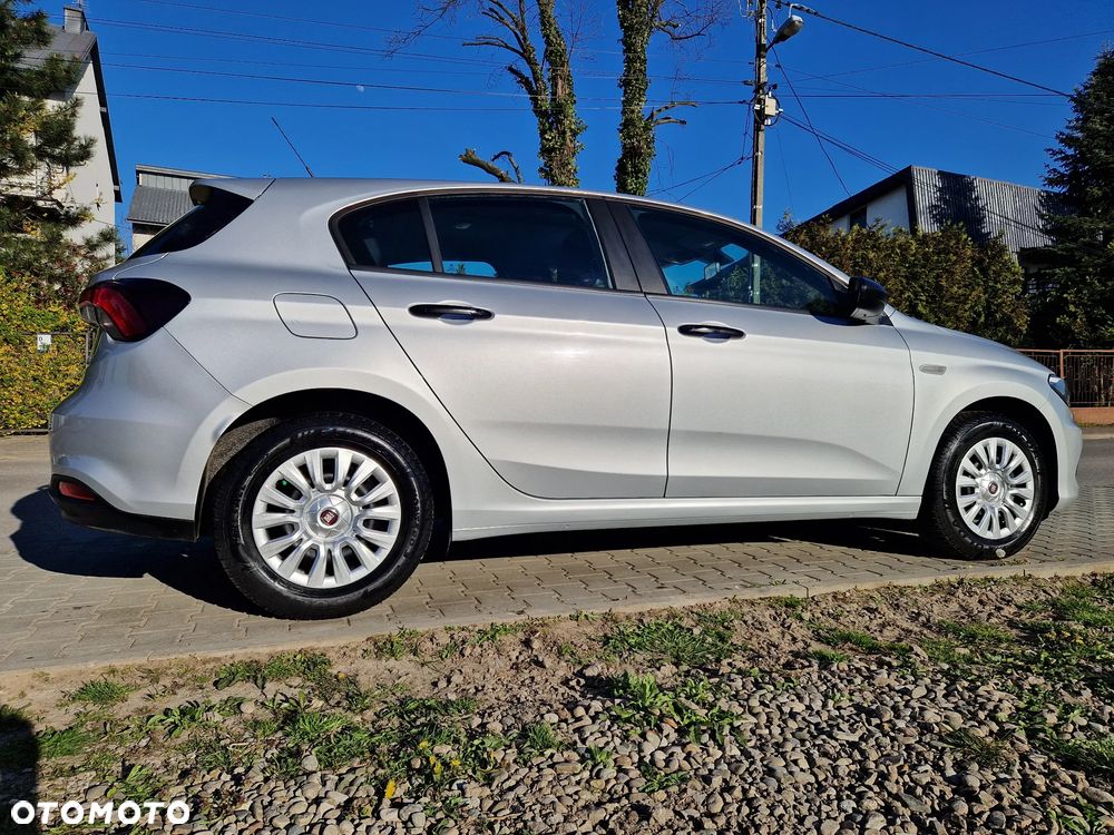 Fiat Tipo 1.4 T-Jet 16v Easy - 9