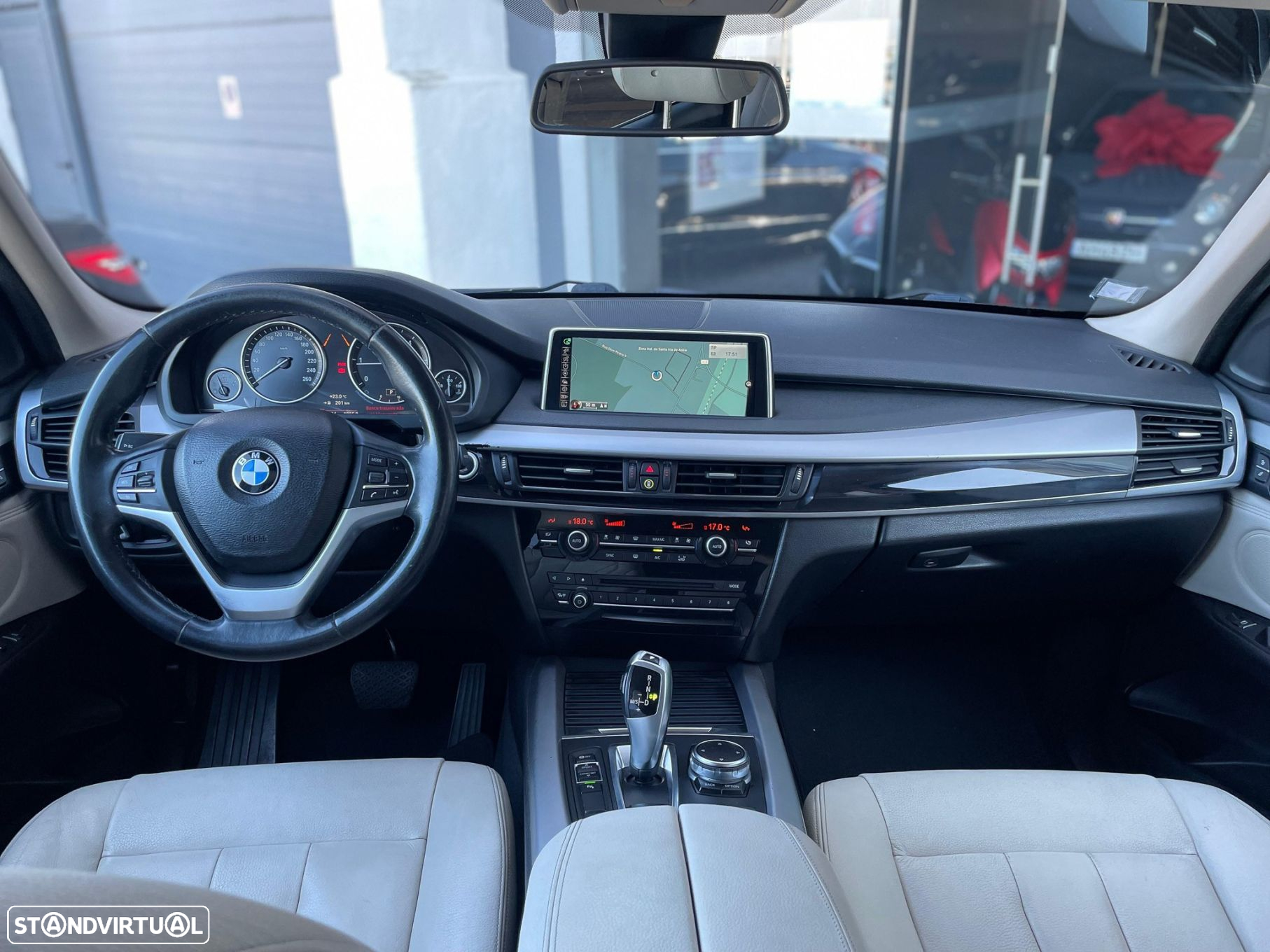 BMW X5 25 d sDrive Comfort 7L - 3