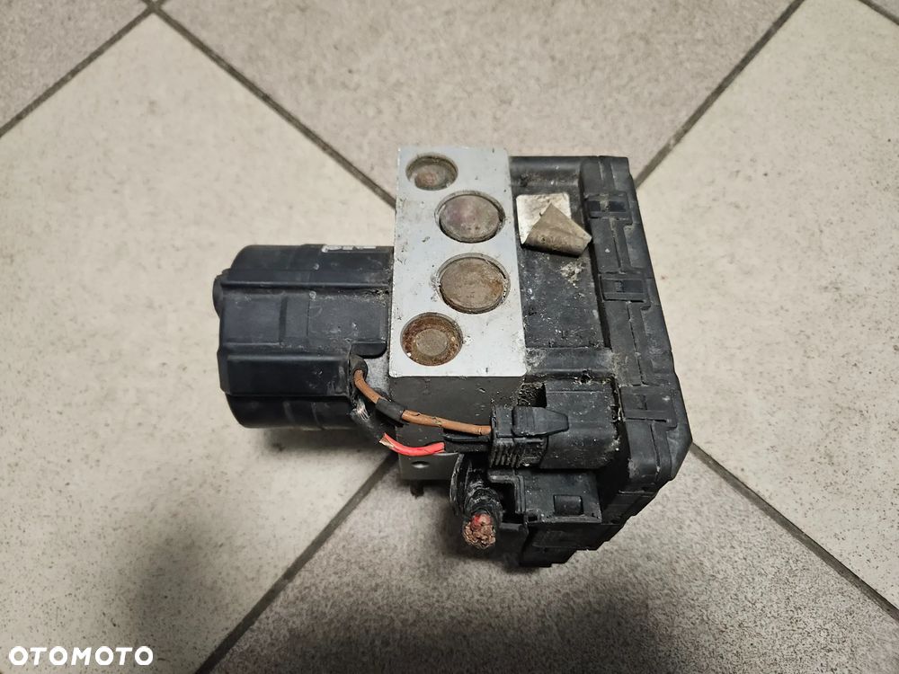 Pompa hamulcowa ABS VW Passat B4 Golf III Audi 80 B4 3A0907379 - 2