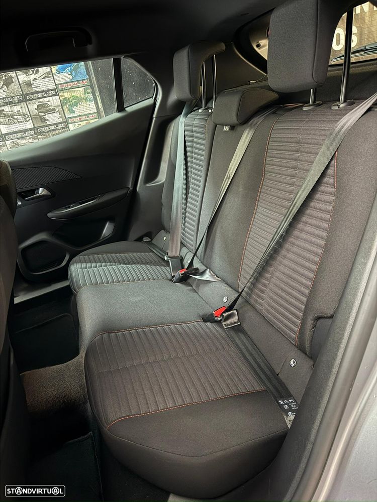 Peugeot 2008 1.2 PureTech Style - 9