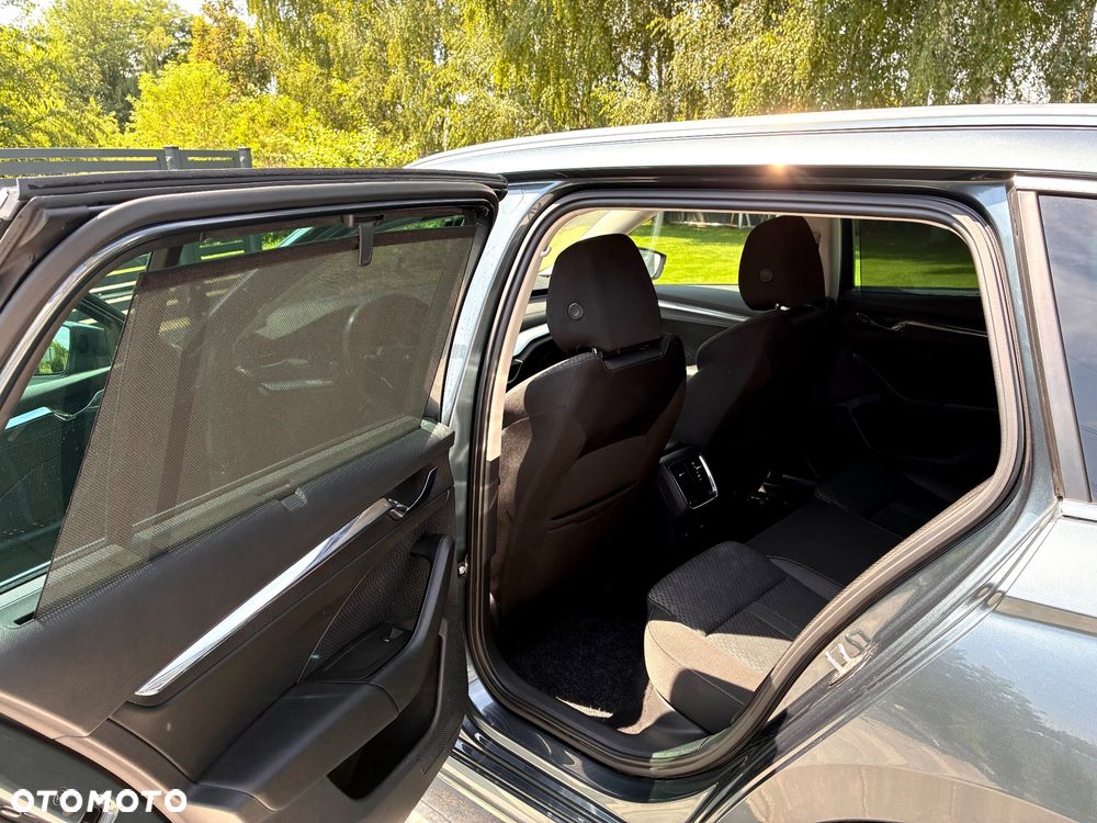 Skoda Octavia 1.4 TSI DSG Style - 5