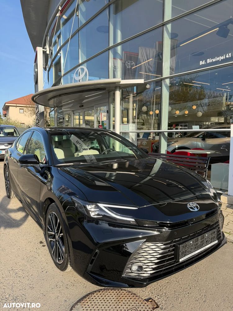 Toyota Camry 2.5 HEV Luxury - 3