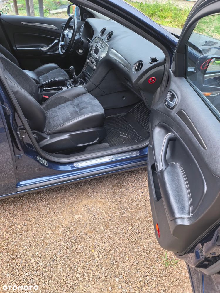 Ford Mondeo - 8