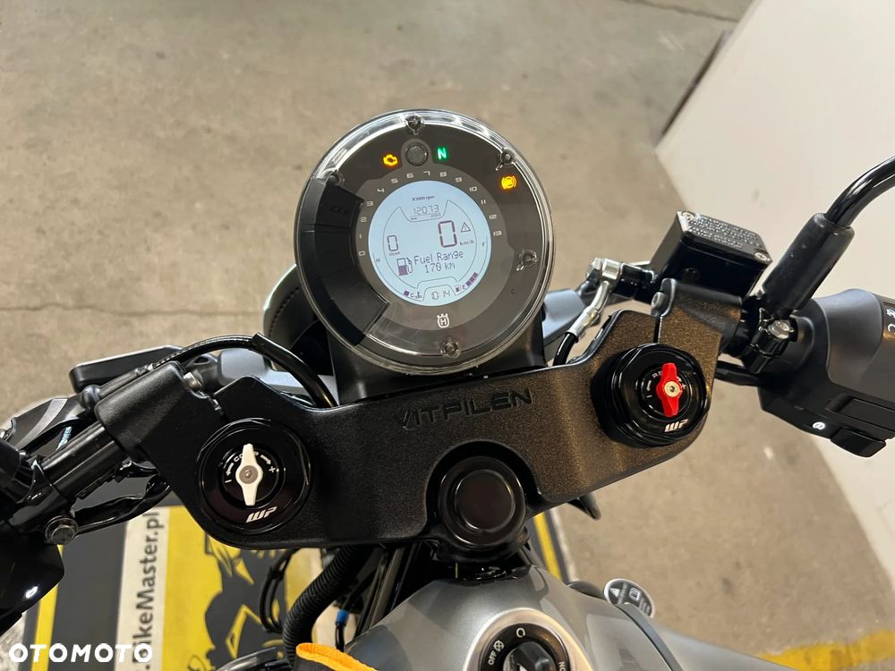 Husqvarna Vitpilen - 21