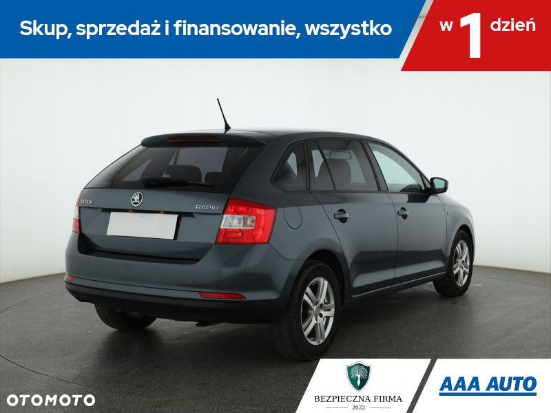 Skoda RAPID - 7
