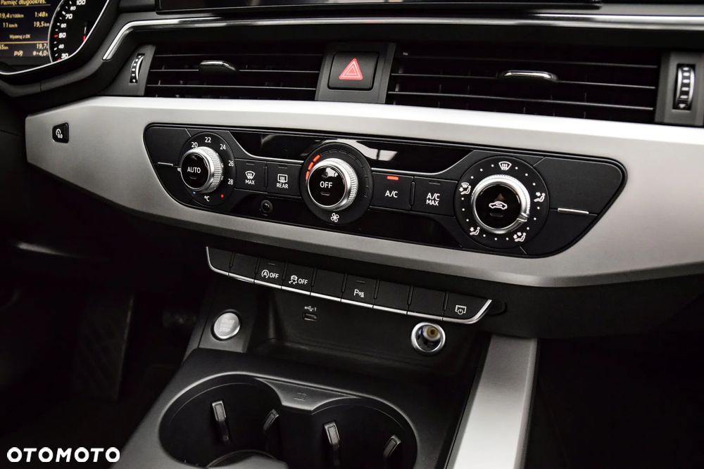 Audi A4 Limousine 35 TFSI S tronic - 36