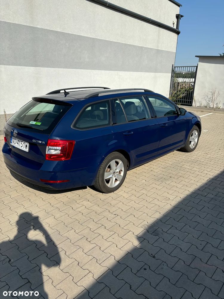 Skoda Octavia 1.6 TDI Active - 6