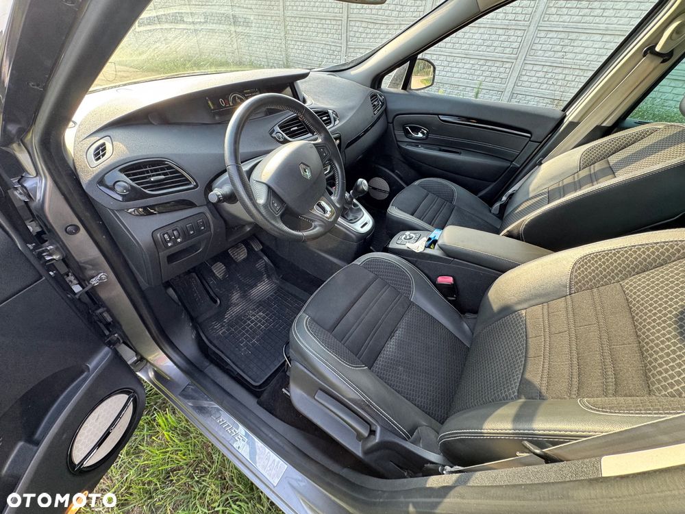 Renault Scenic ENERGY TCe 130 BOSE EDITION - 20