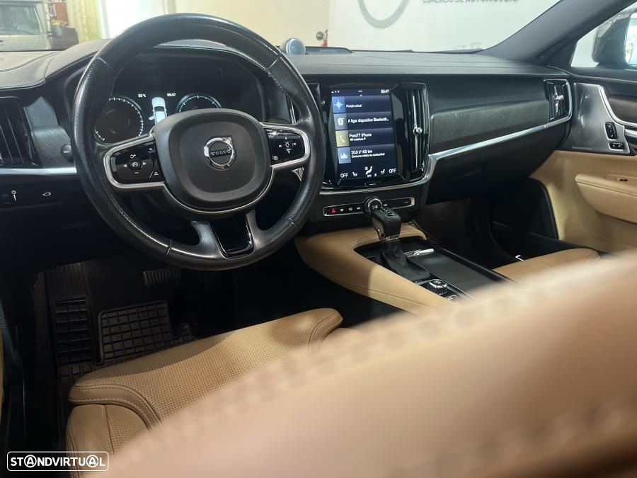 Volvo V90 Cross Country 2.0 D4 Plus AWD Geartronic - 30