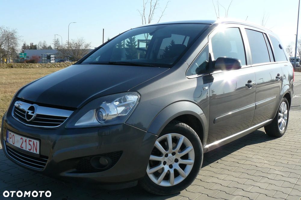 Opel Zafira - 2