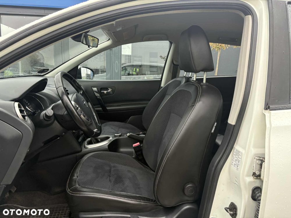 Nissan Qashqai 1.6 dCi 4 x 4 DPF Start/Stop acenta - 4